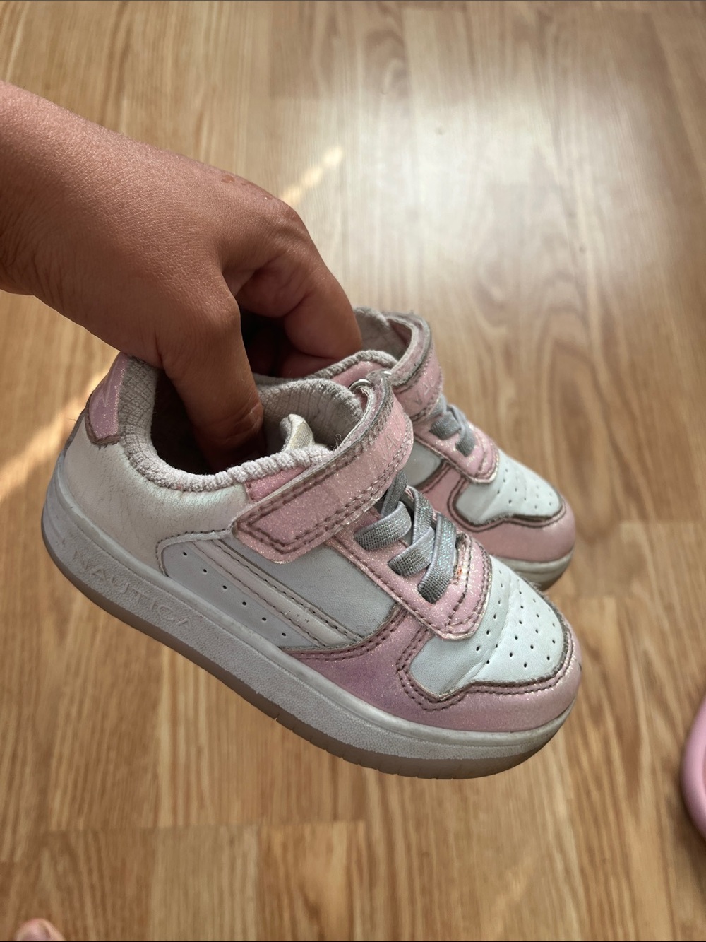 Nautica Kids White and Light Pink Hook-and-Loop Sneakers